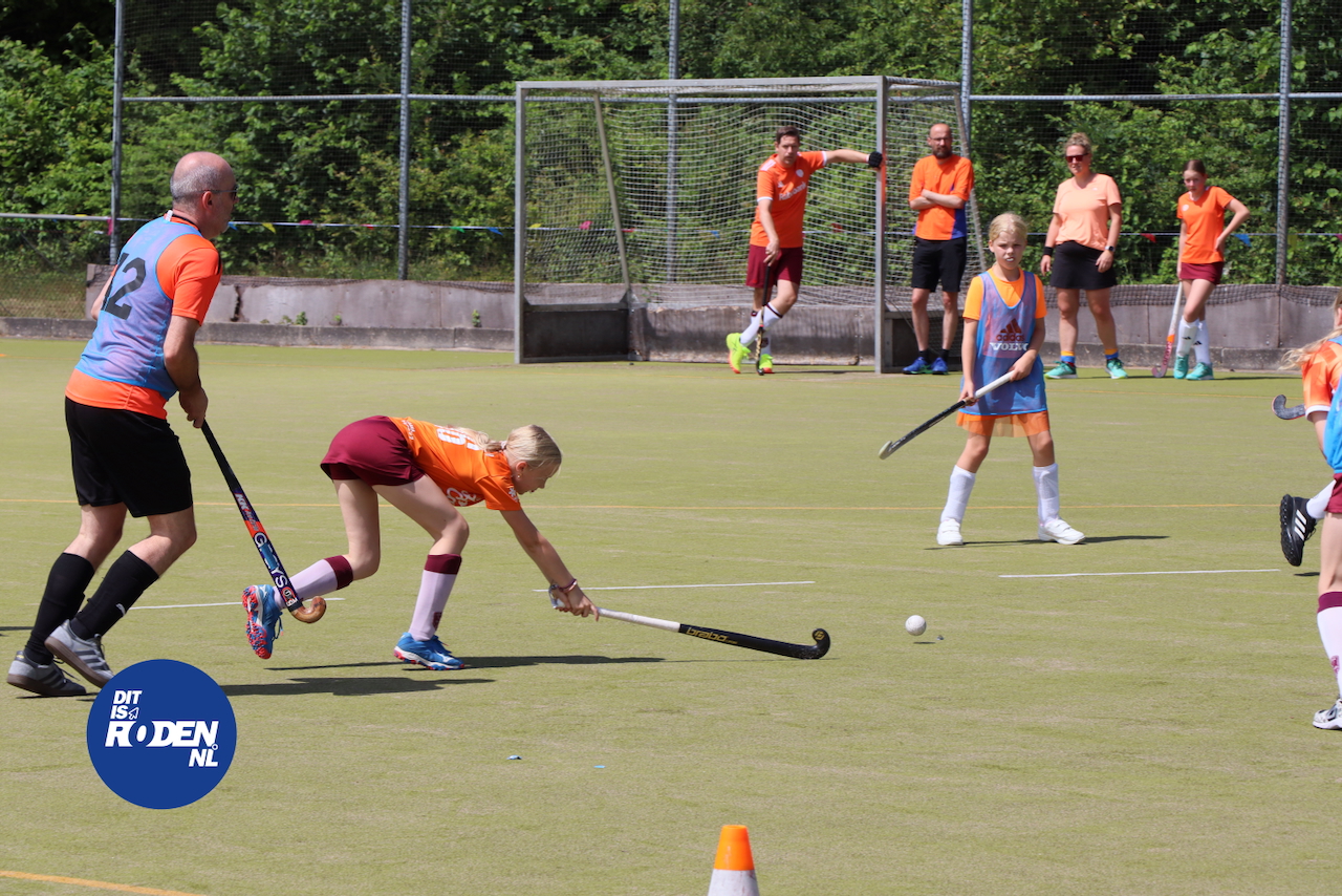 Proeftrainingen hockeyclub Roden succes