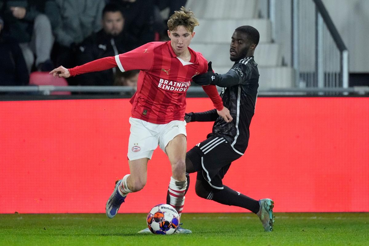 PSV wil Tygo Land uit Peize verhuren