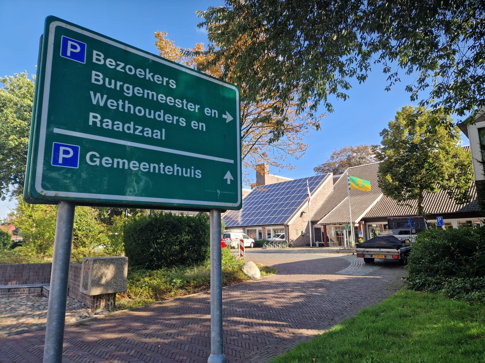 Raad buigt zich over toekomst gemeentehuis Roden: nieuwbouw of verbouw?