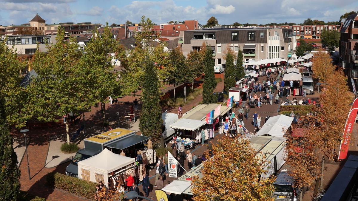 Rodermarkt draait op volle toeren met drukte, dieren en daverende muziek