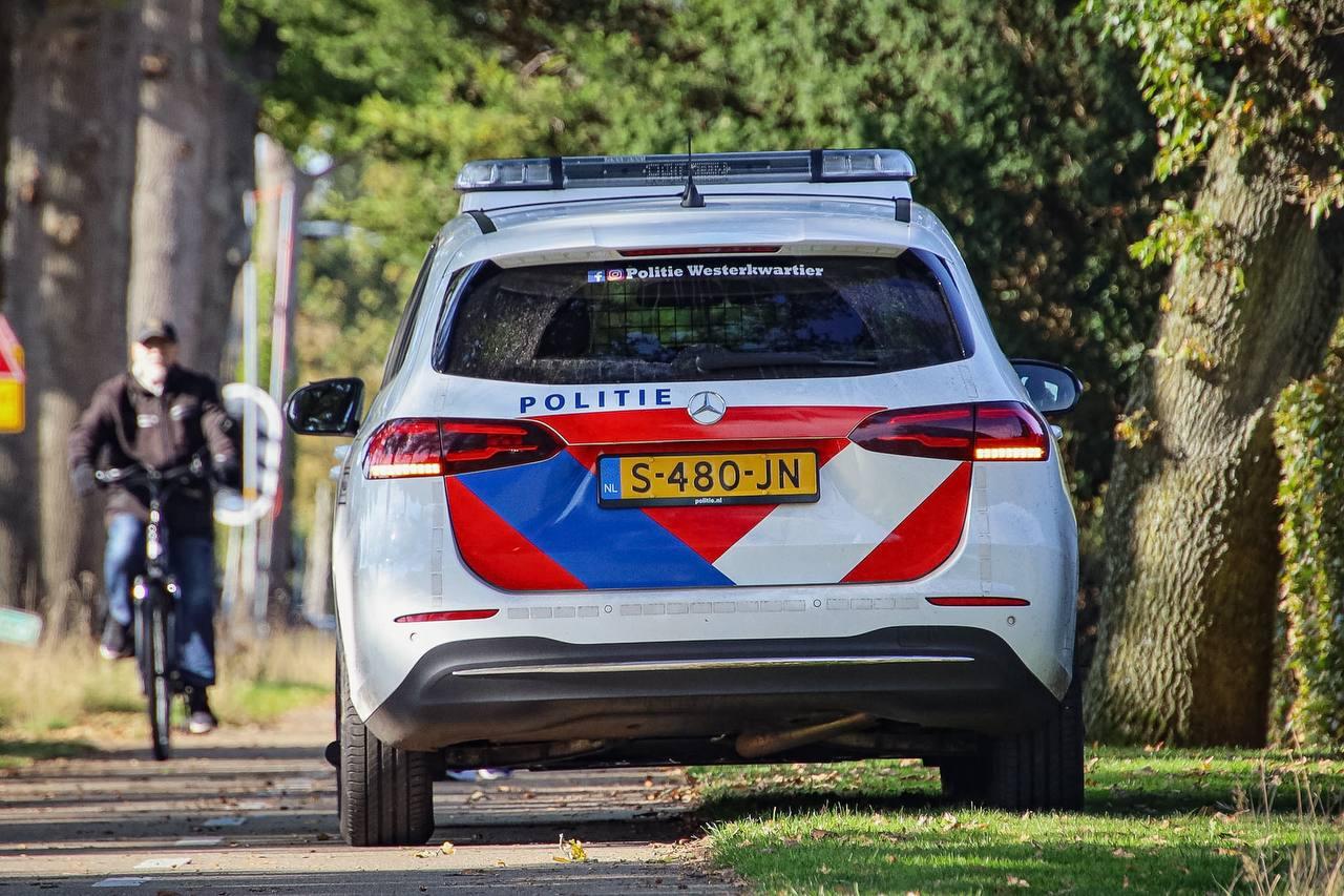 Opnieuw botsing bij stoplicht N372 in Nietap: drie auto’s betrokken 📸