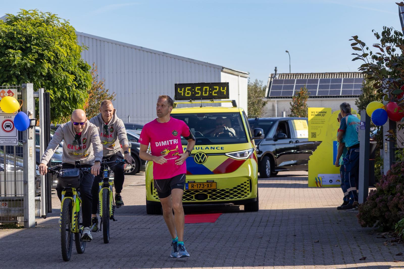 Mobiel Medisch Team UMCG viert 25-jarig bestaan met estafettetocht 📸