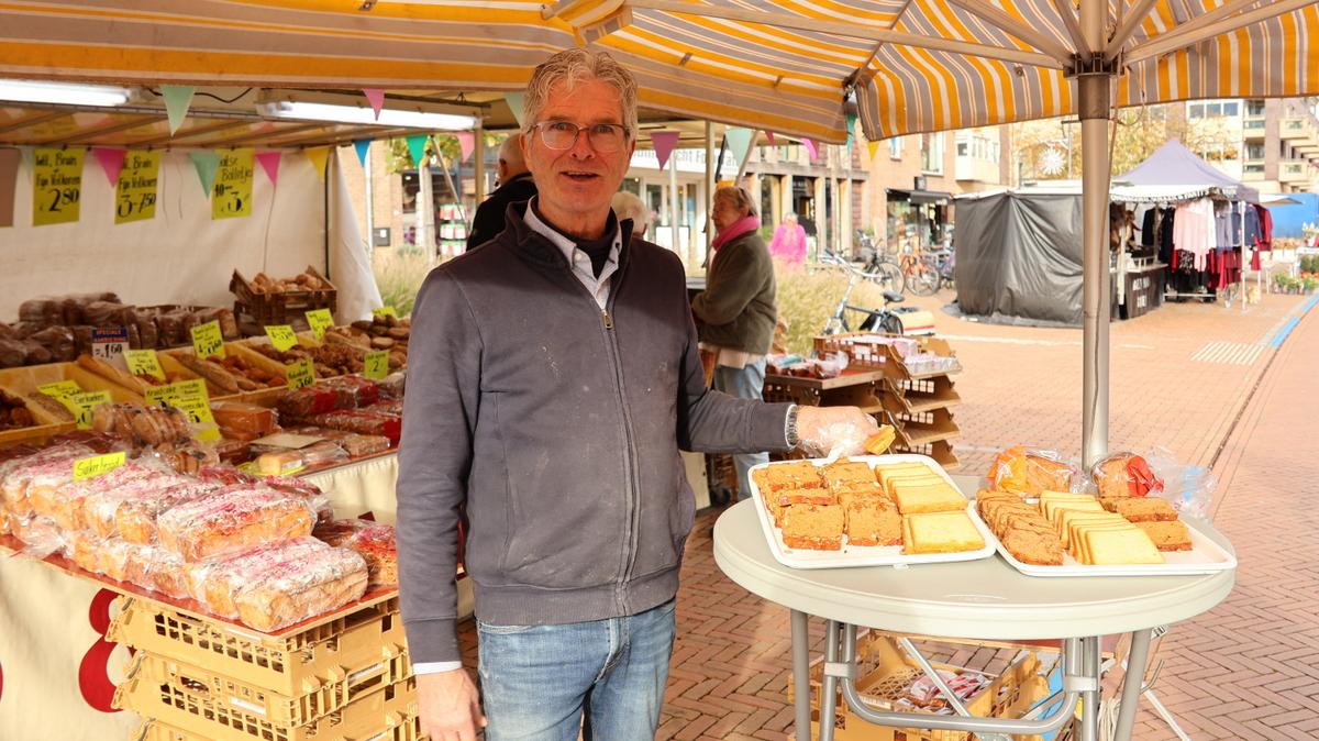 Wim Kamps Brood en Banket voor de laatste keer op de weekmarkt in Roden 🎦📸