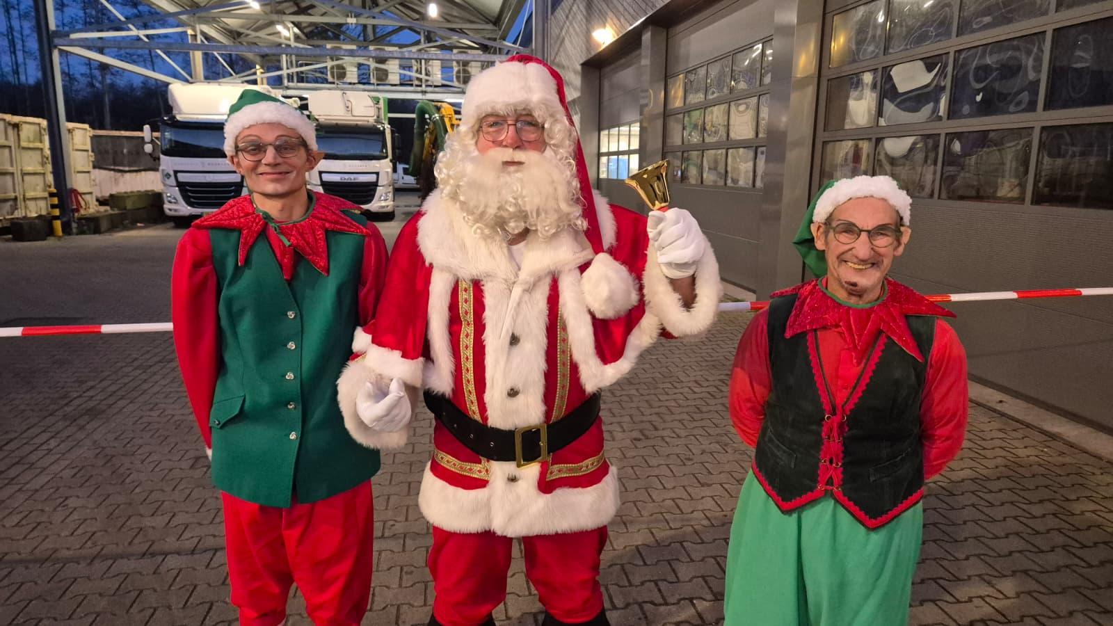 Kerstpakket uitzoeken met de kerstman: feest op de werf in Roden