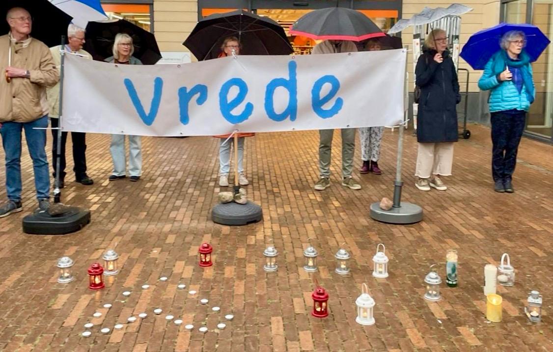 Zaterdag 20 december branden we weer kaarsjes tijdens de laatste Vredeskring