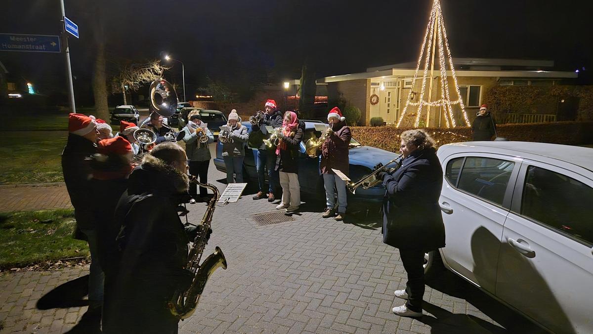 Vroege kerstklanken verwarmen Roden en omstreken