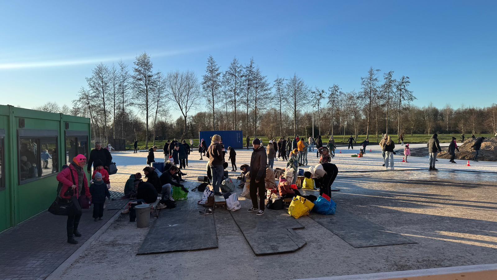 Kerst op het ijs in Tolbert, een dorp glijdt het feest binnen. Ook 2e kerstdag open!