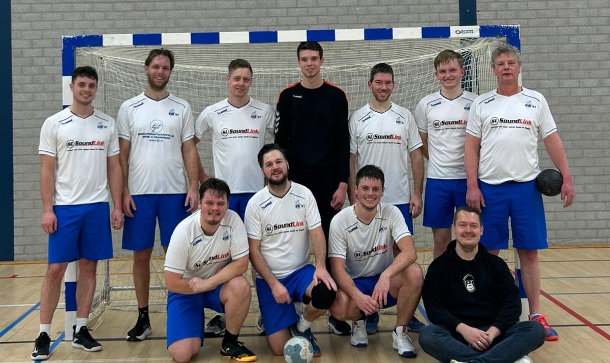 HVR Heren starten het jaar met ruime overwinning