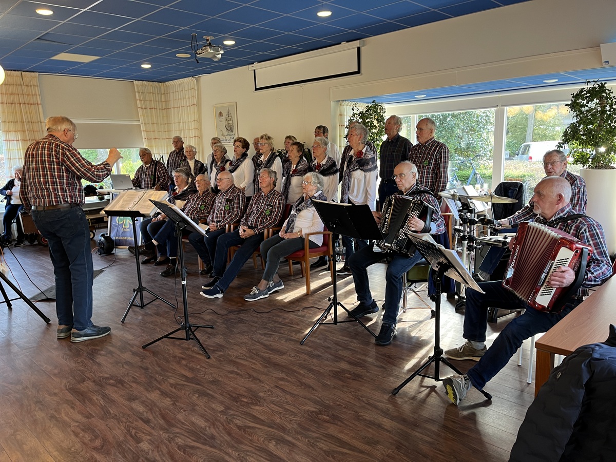 De Landrotten schitteren in zorgcentrum De Hullen