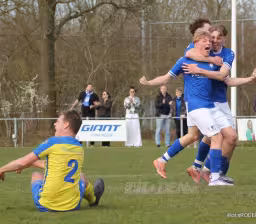 Nieuw-Roden beloont zichzelf in slotfase met periodetitel