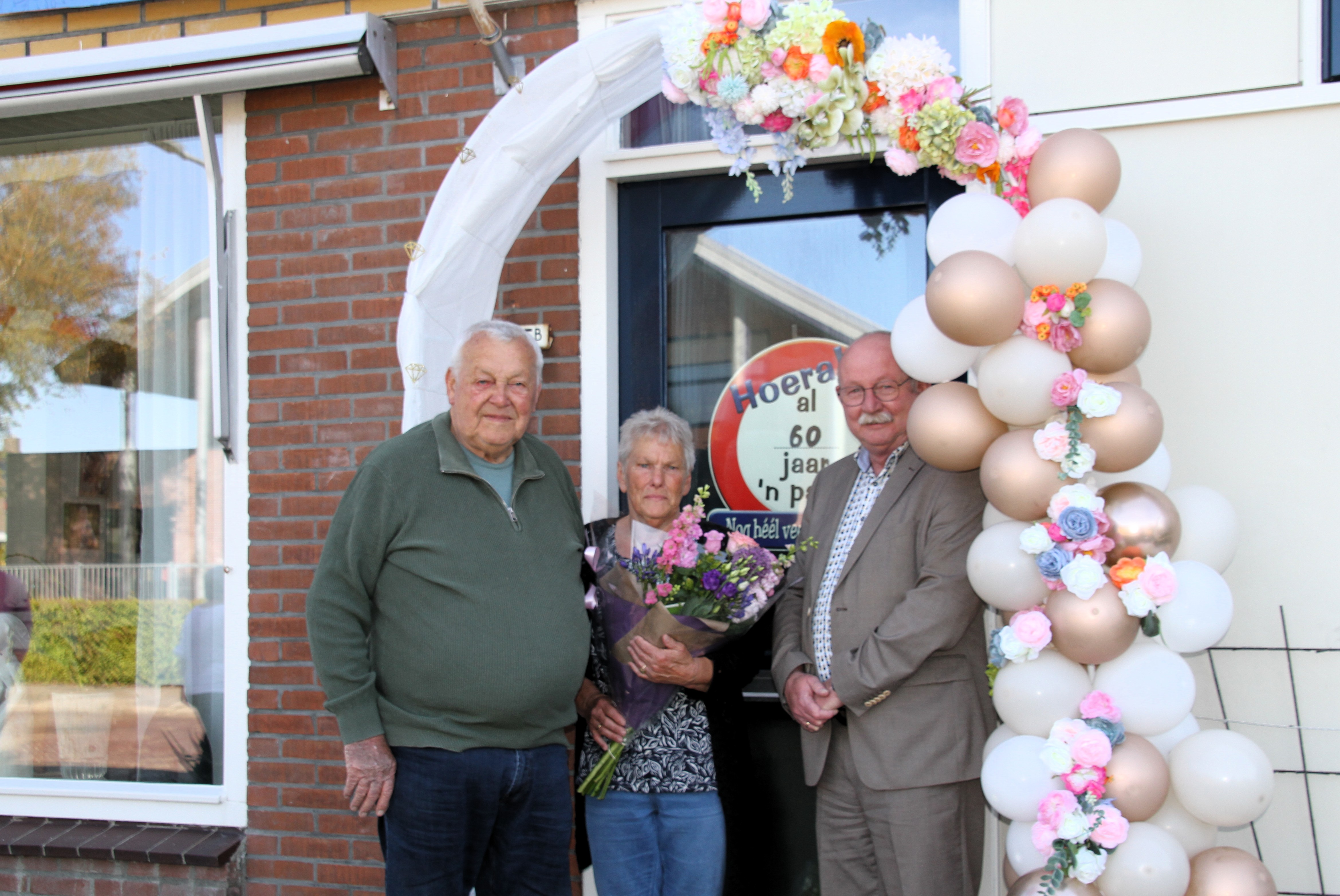 Diamanten liefde voor Pim en Trien Bathoorn uit Roden: 60 jaar samen