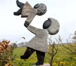 Spirits in Stone, expositie en workshops beeldhouwen in Peize