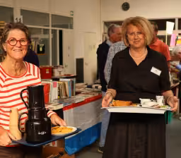 Gezellige boekenmarkt in Roden