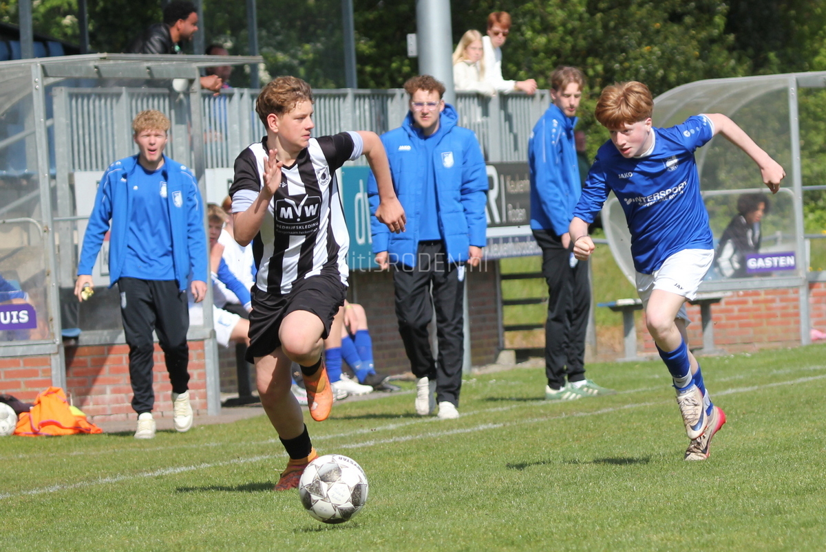 Nieuw-Roden O15 en Roden O15 maken er een spannende strijd van