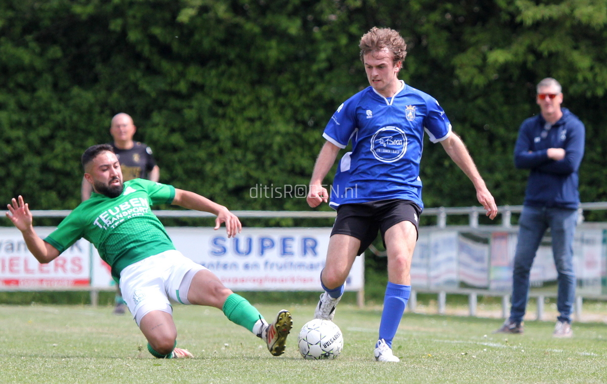Knappe uitzege Peize in Musselkanaal en blijft in de race voor periodetitel