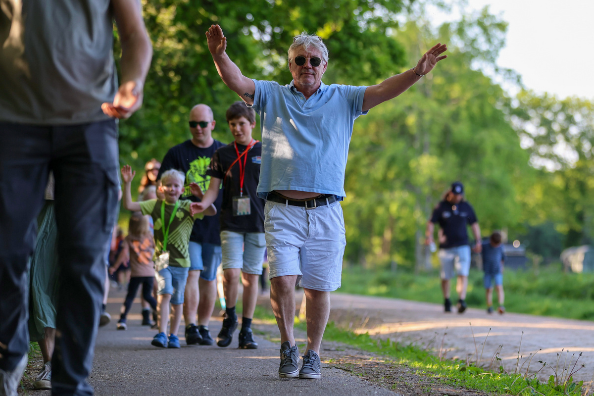 Feestelijke afsluiting van Avond4Daagse zorgt voor stralende slotavond in Norg