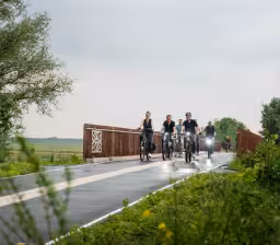 Fietsers kunnen nu rechtstreeks fietsen tussen Leek en Groningen.
