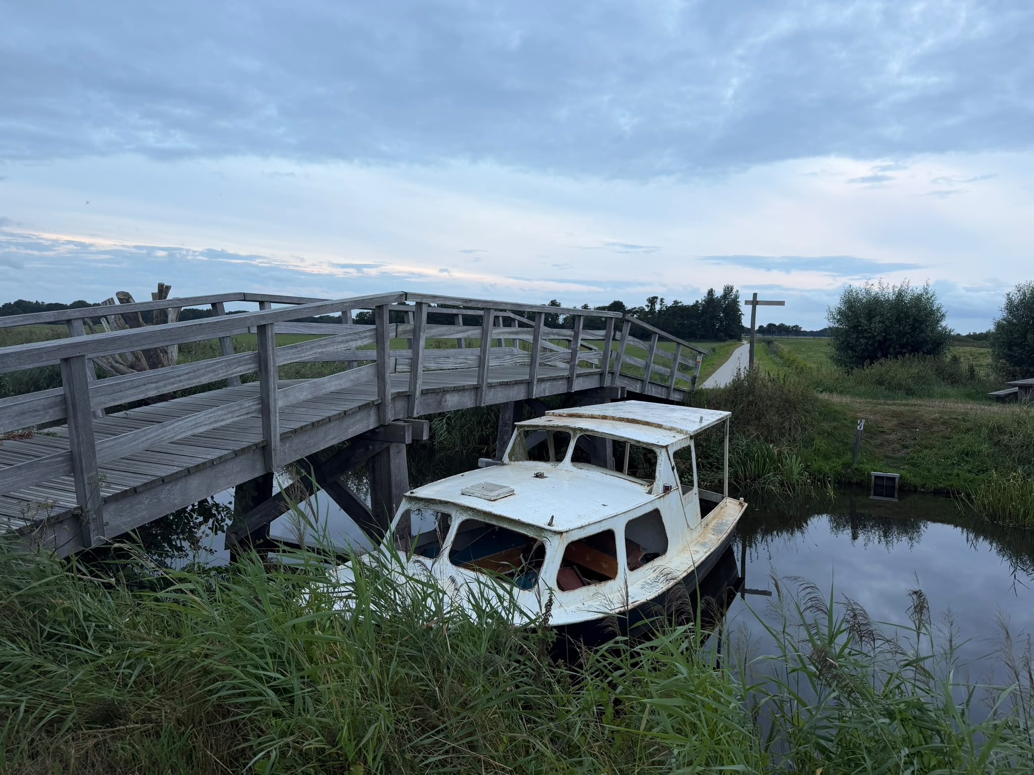SpookBoot van het Leekstermeer maakt eigen vaarplan en kaapt vissersstek bij gemaal Rodervaart