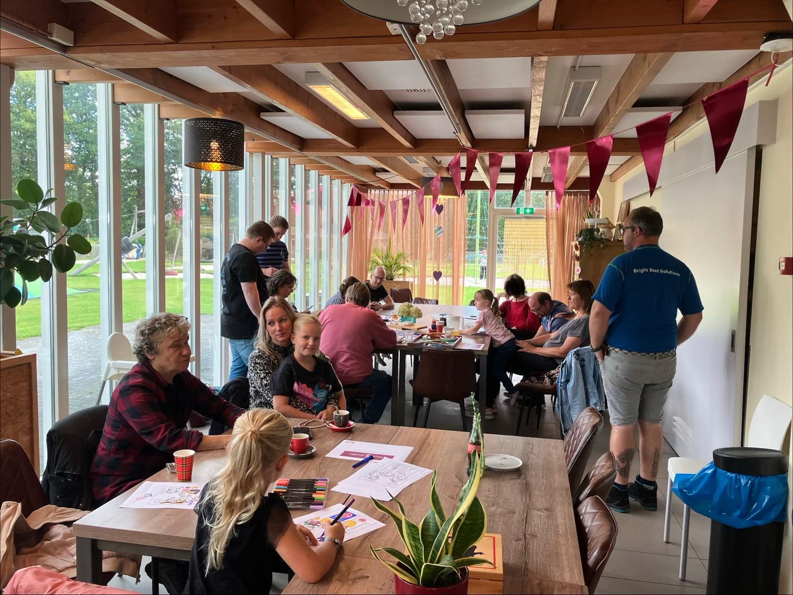 STEUNOUDER NOORDENVELD MARKEERT EERSTE JAAR MET GEZELLIG SAMENZIJN