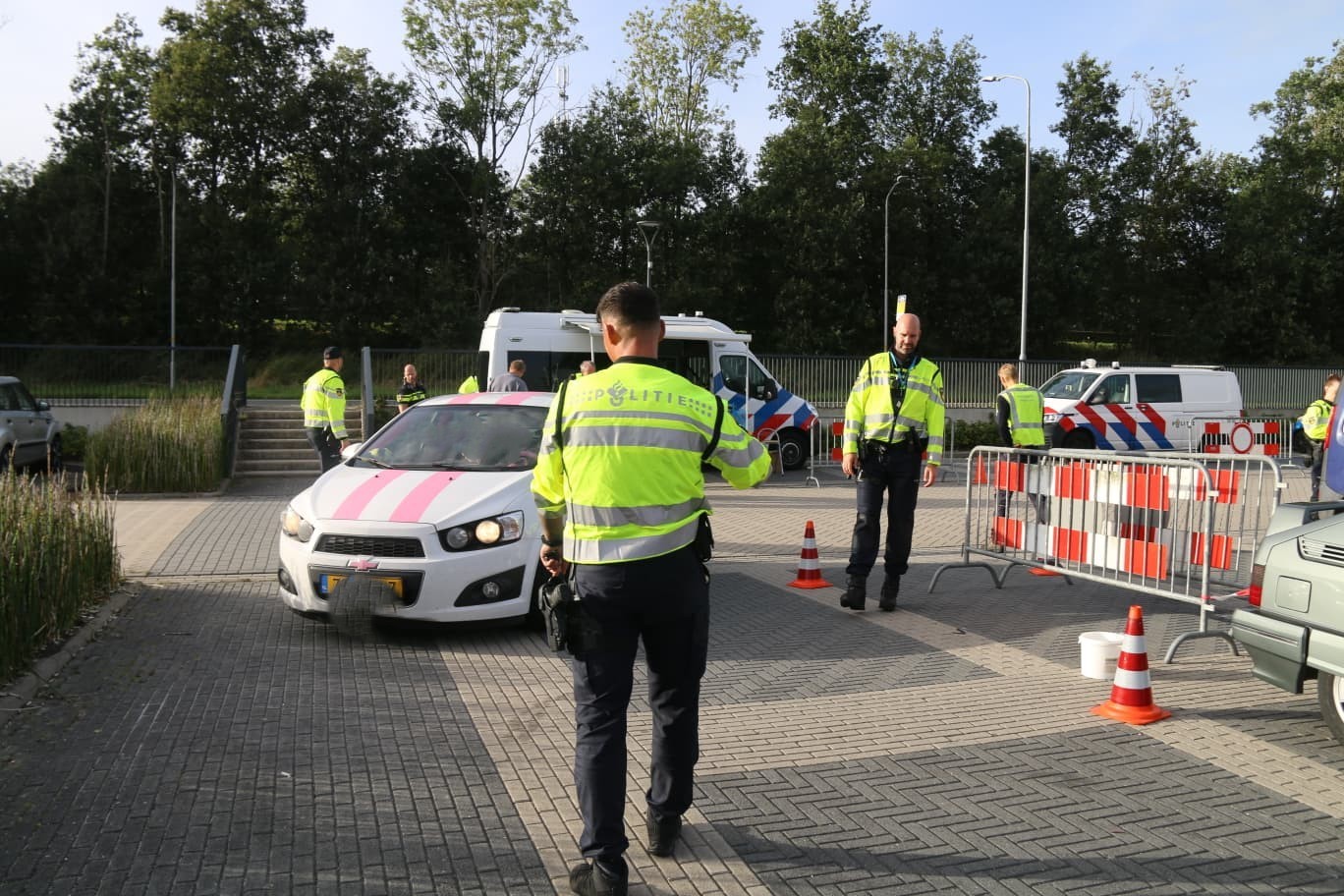 Grote verkeerscontrole op P+R Midwolde