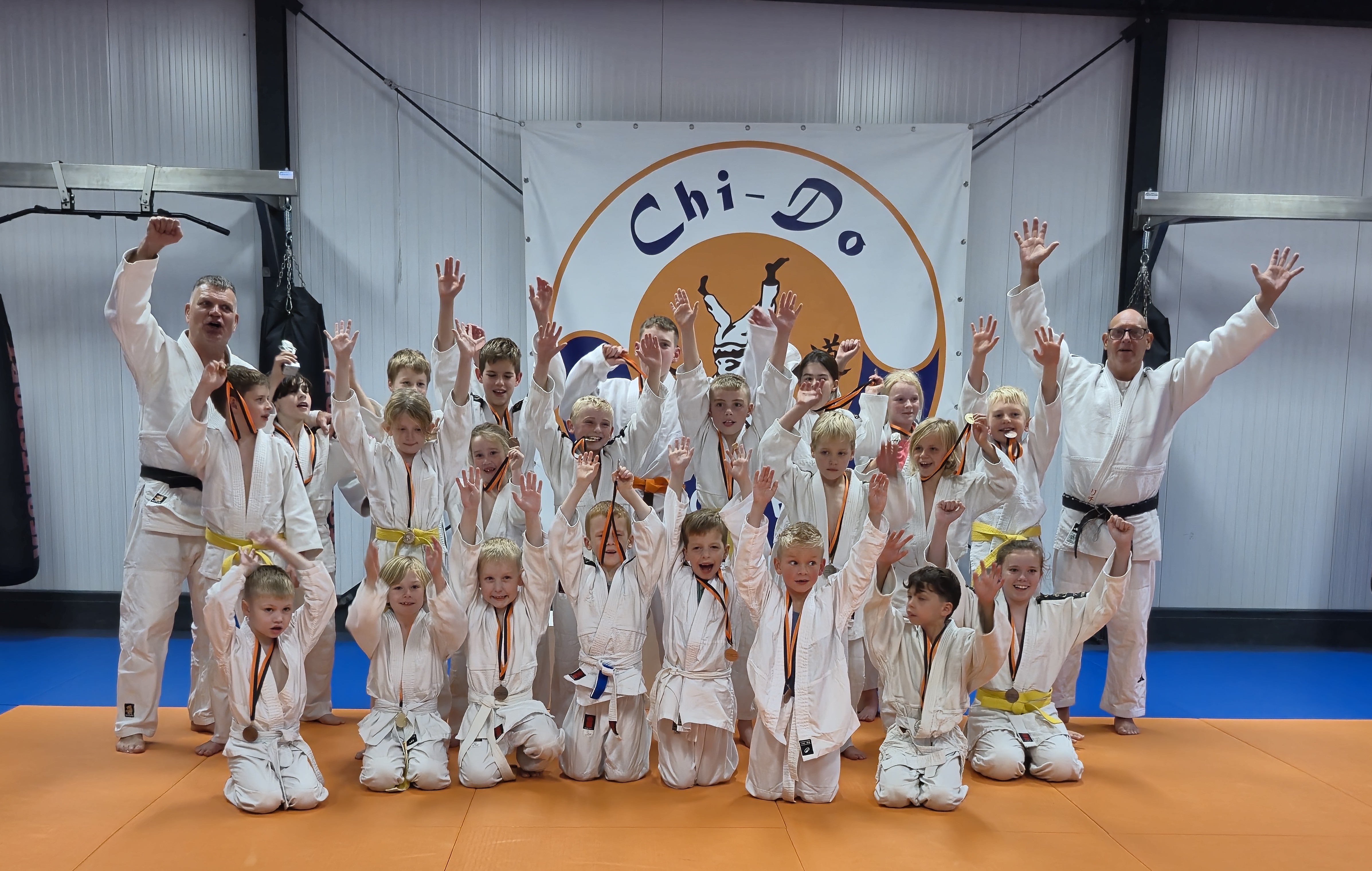 Jonge judoka’s Chi-Do strijden om clubtitels in Roden: ook Kuiper Bokaal uitgereikt