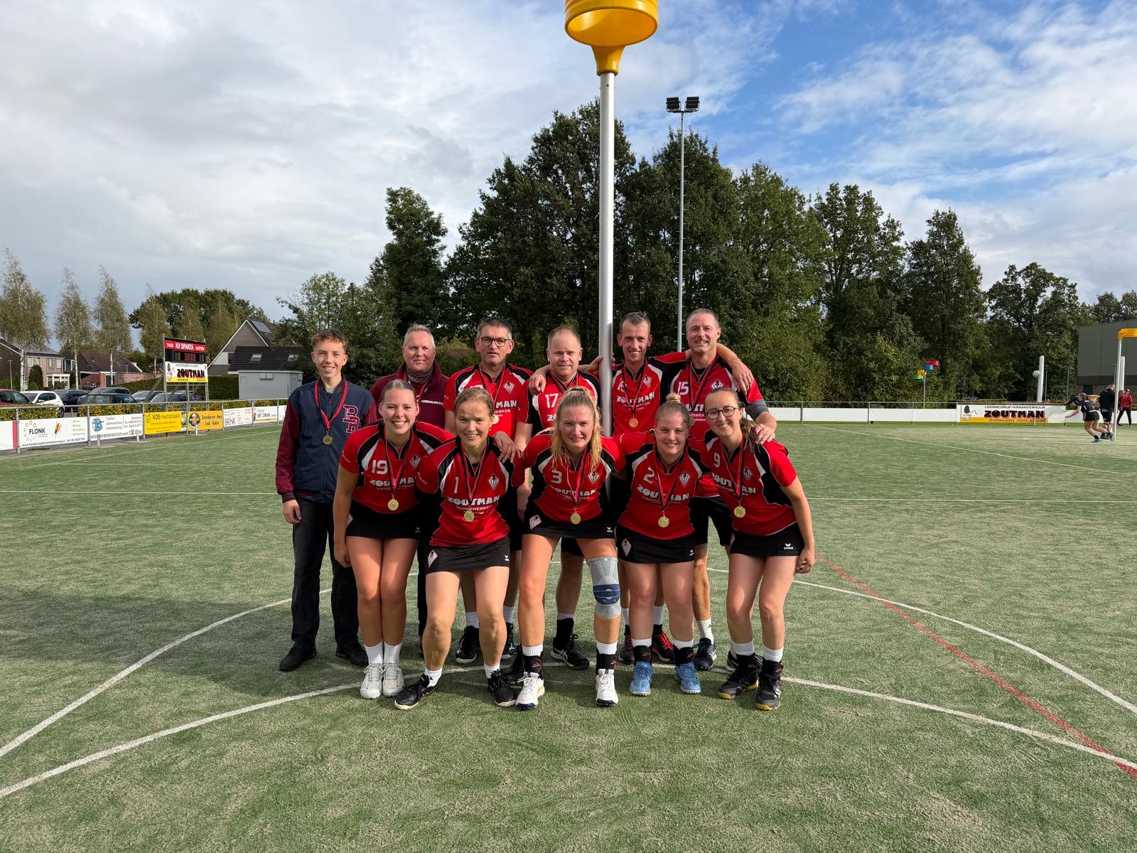 Sparta 4 kroont zich tot kampioen!