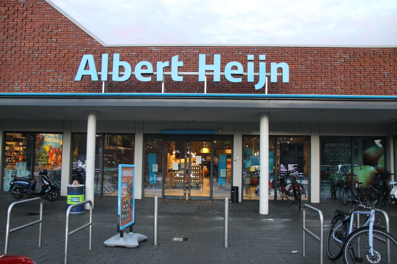 Cyberincident bij Albert Heijn ook merkbaar in Roden: Aantal lege schappen en beperkingen bij spaara